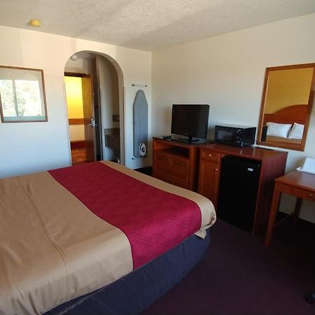 Econo Lodge Inn & Suites Albuquerque East I-40 Eubank Exit Eksteriør bilde