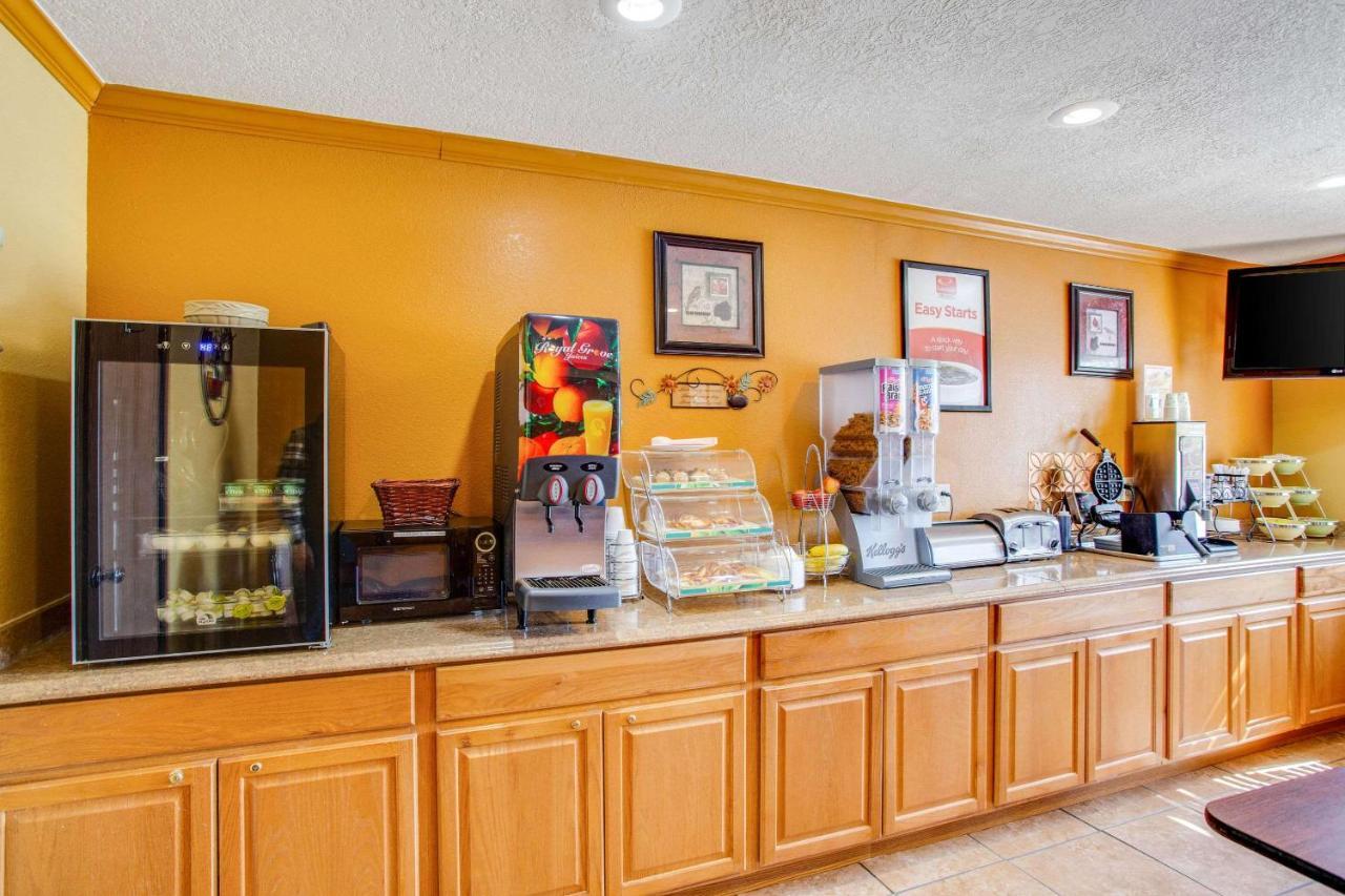 Econo Lodge Inn & Suites Albuquerque East I-40 Eubank Exit Eksteriør bilde