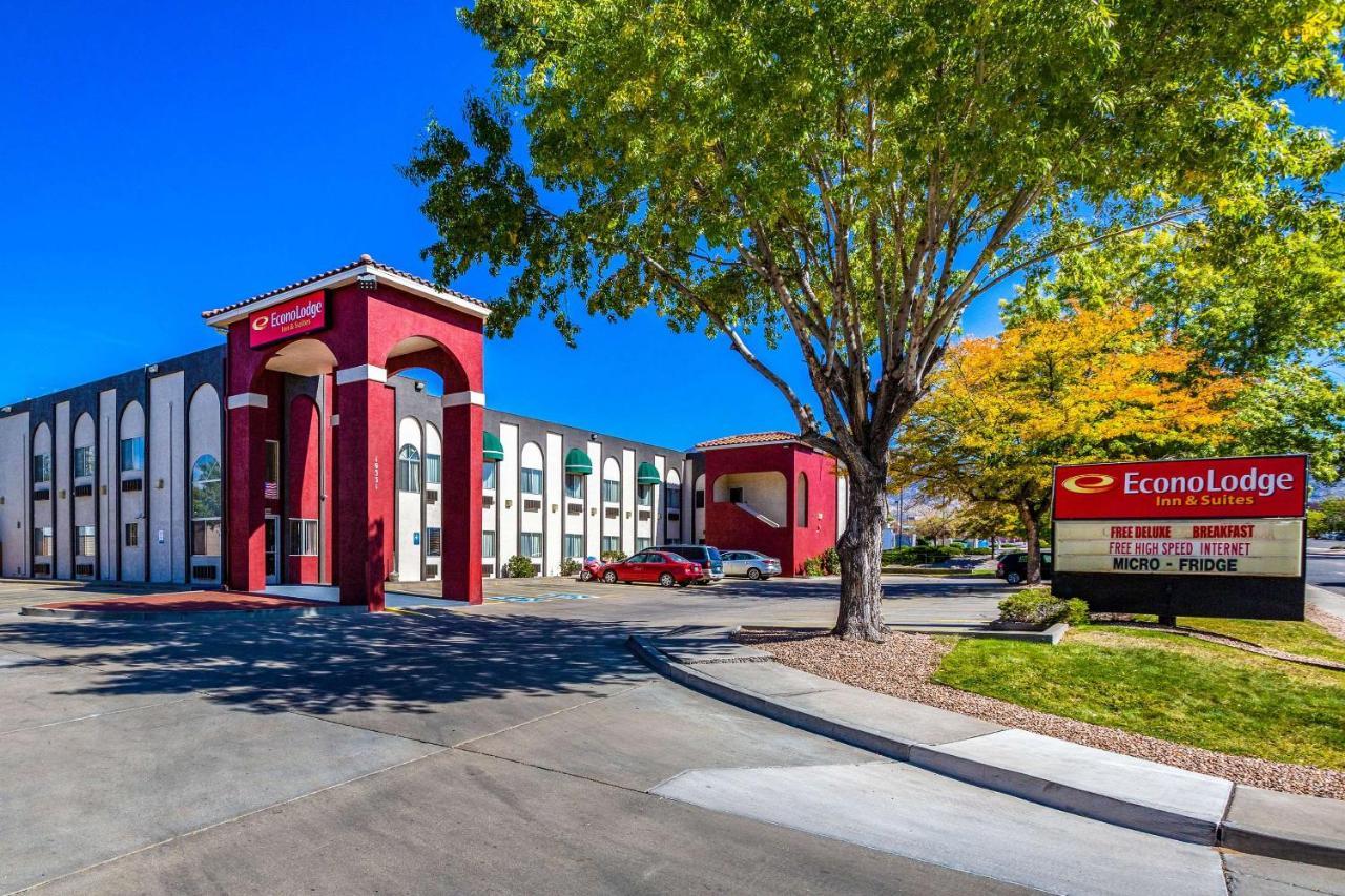 Econo Lodge Inn & Suites Albuquerque East I-40 Eubank Exit Eksteriør bilde