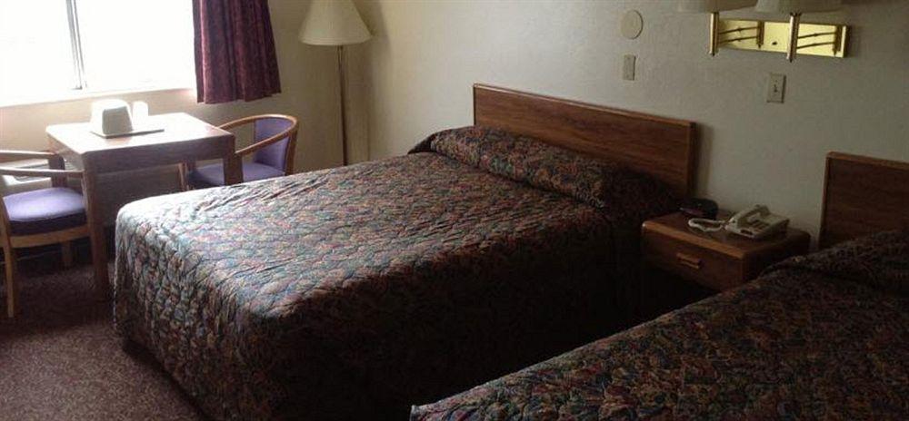 Econo Lodge Inn & Suites Albuquerque East I-40 Eubank Exit Eksteriør bilde