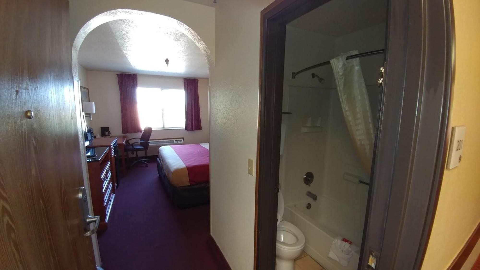 Econo Lodge Inn & Suites Albuquerque East I-40 Eubank Exit Eksteriør bilde