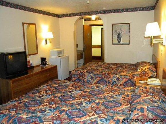 Econo Lodge Inn & Suites Albuquerque East I-40 Eubank Exit Rom bilde